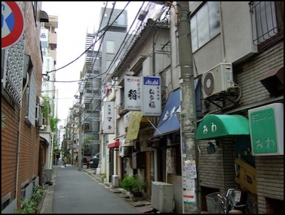 sumida-side-street