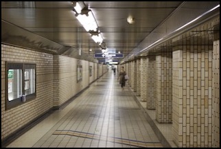 subway-bricks-ginza